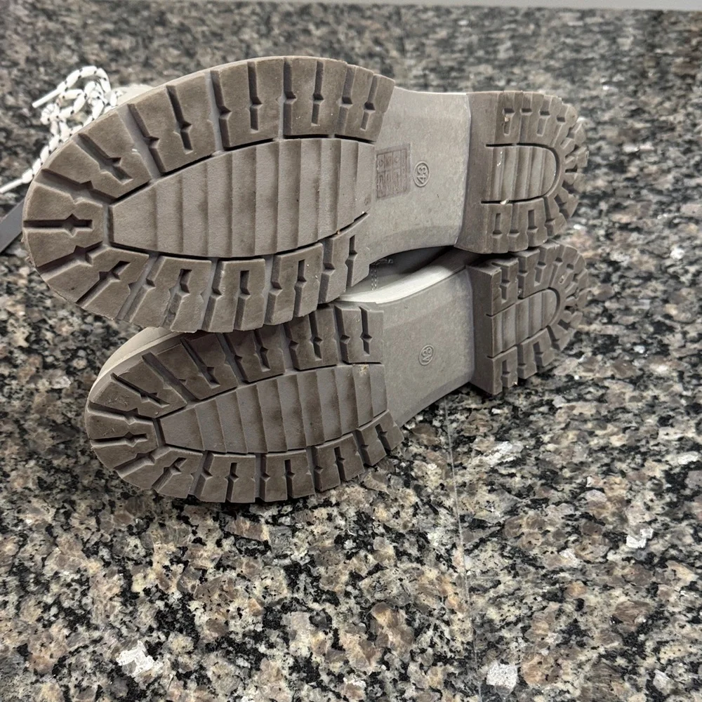 Tex Gray Winter mid calf Boots with Knit Cuff EUC 10.5 - Picture 6 of 13